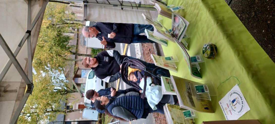 Eric GAILLEDRAT informe un jeune couple 20241020